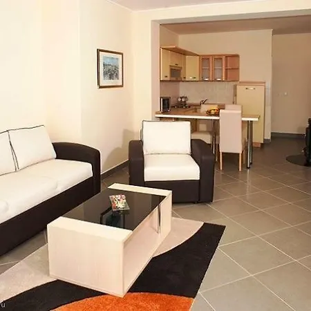 Two Bedroom Spacious Apartment, * Mlini