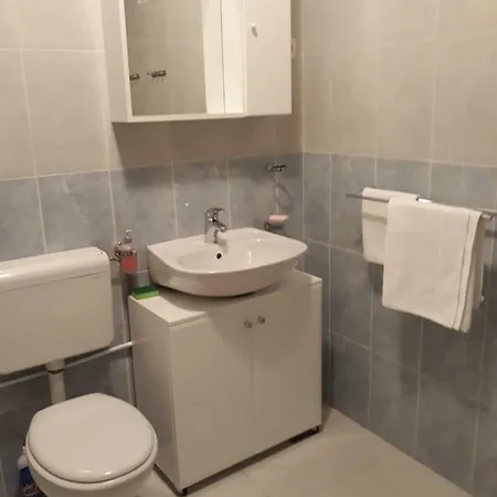 Two Bedroom Spacious Apartment, Mlini